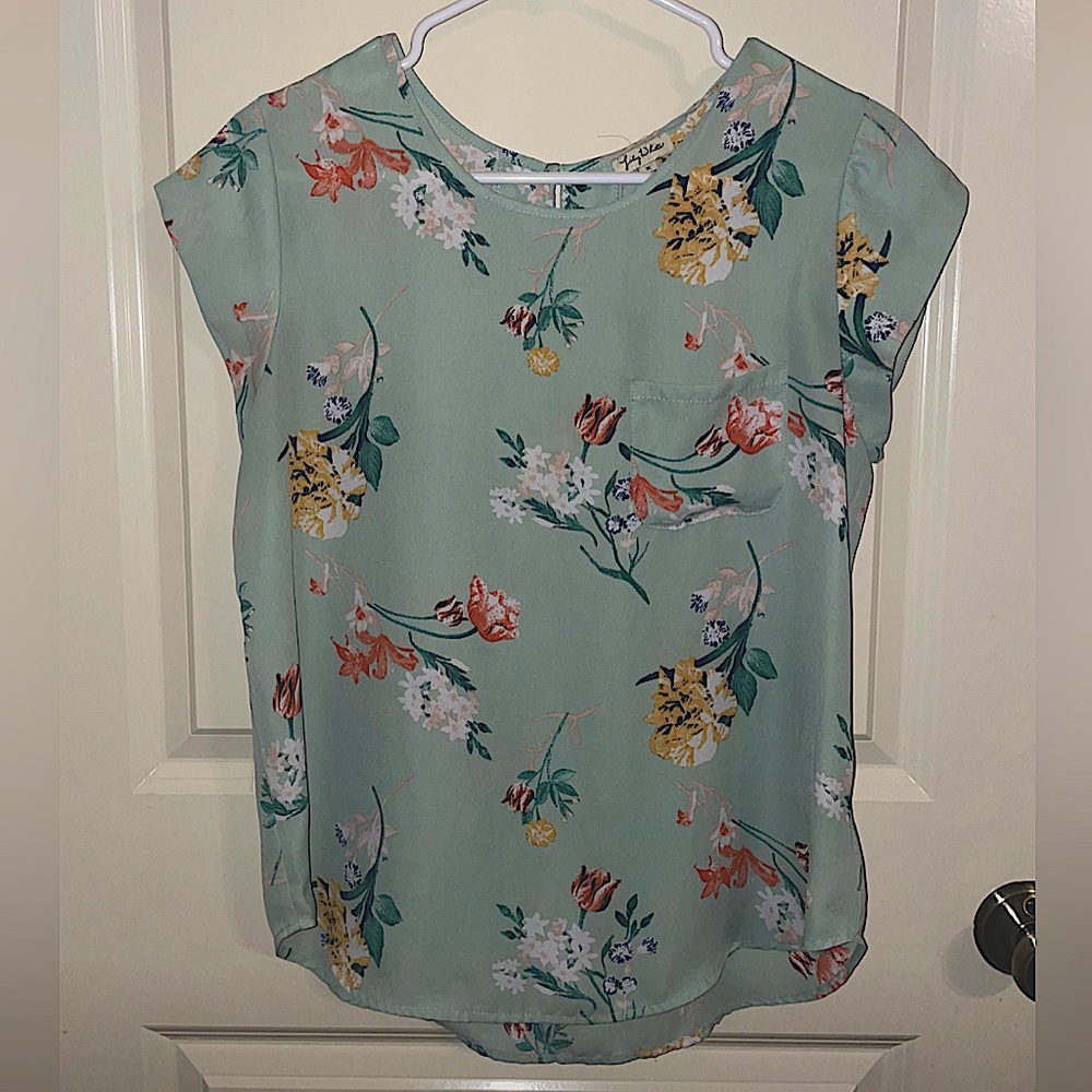 Cute Blouse - M